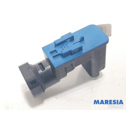 Opel - Corsa - Brake assist sensor