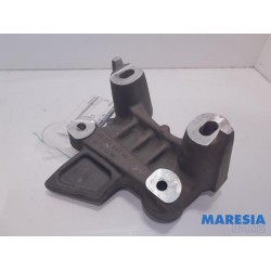 Opel - Corsa - Engine mount