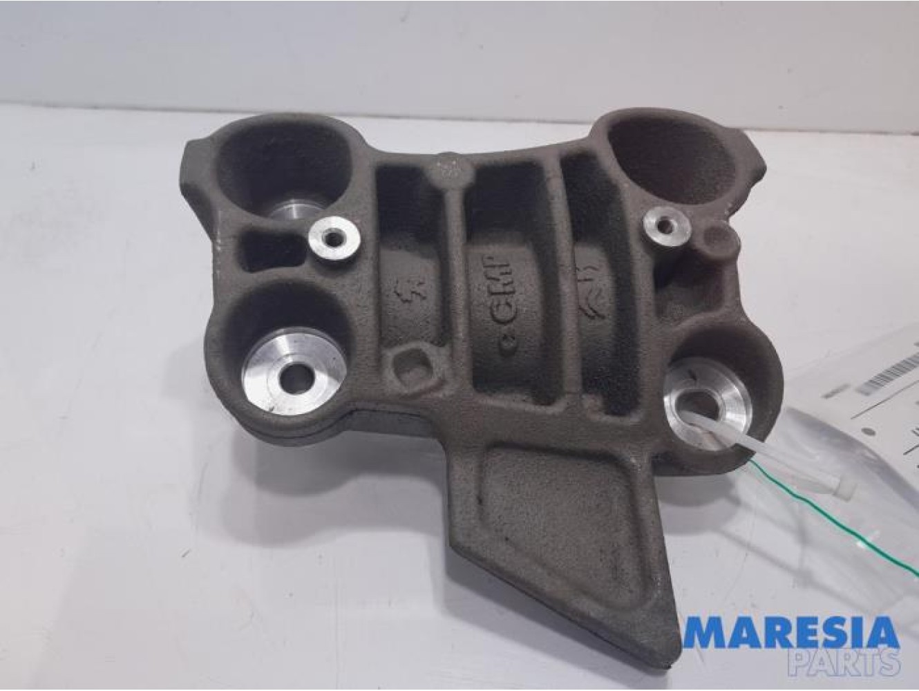 Opel - Corsa - Engine mount