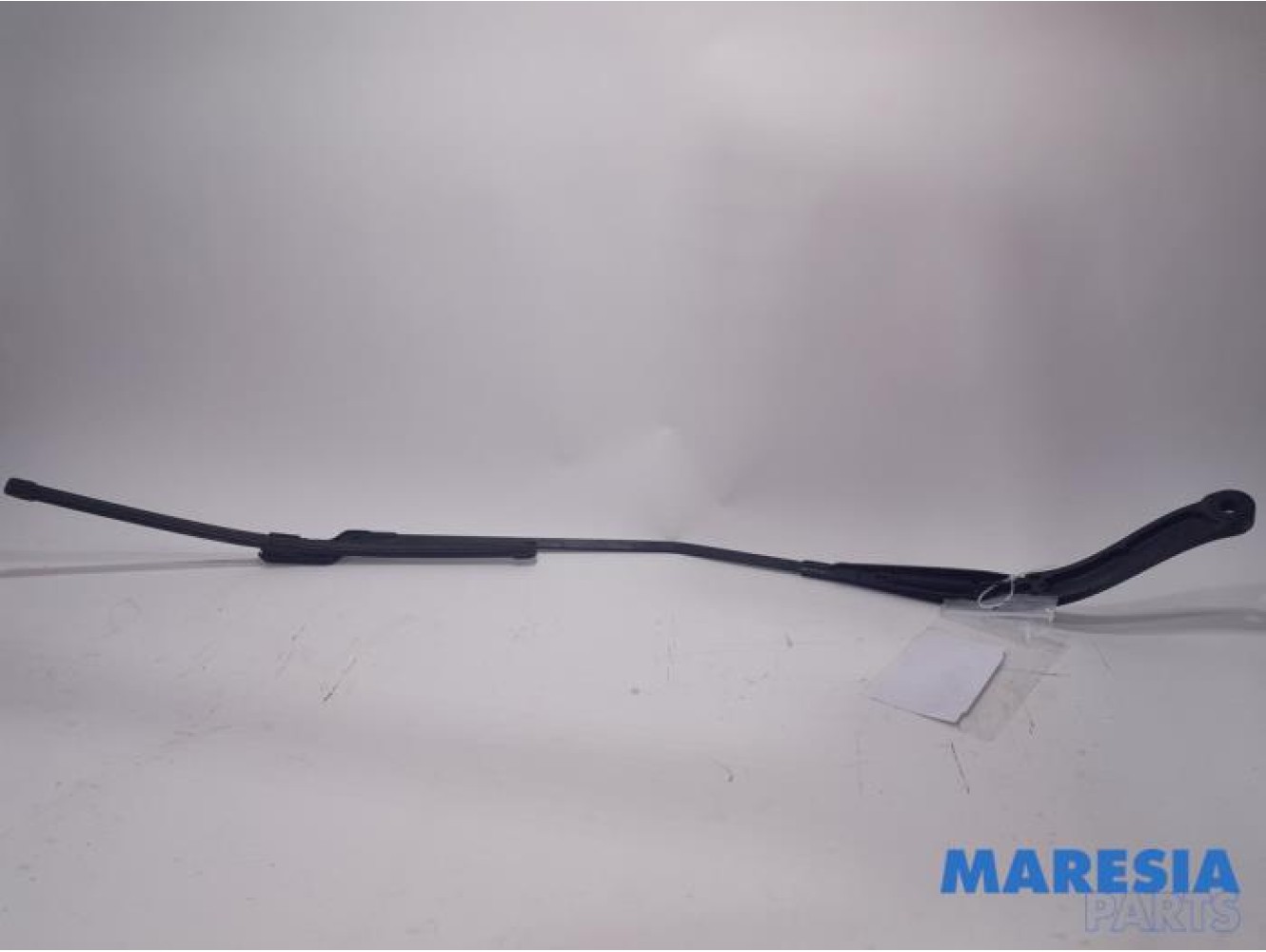 Renault - Trafic - Front wiper arm