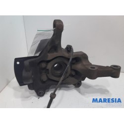 Renault - Trafic - Knuckle, front left