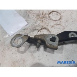 Citroen - C4 Picasso - Bonnet Hinge