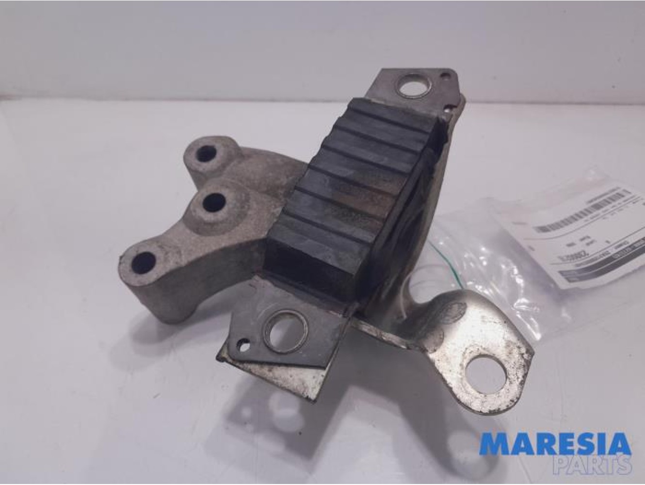Fiat - 500 - Engine mount