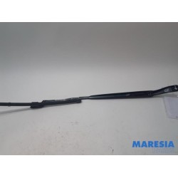 Peugeot - 2008 - Front wiper arm