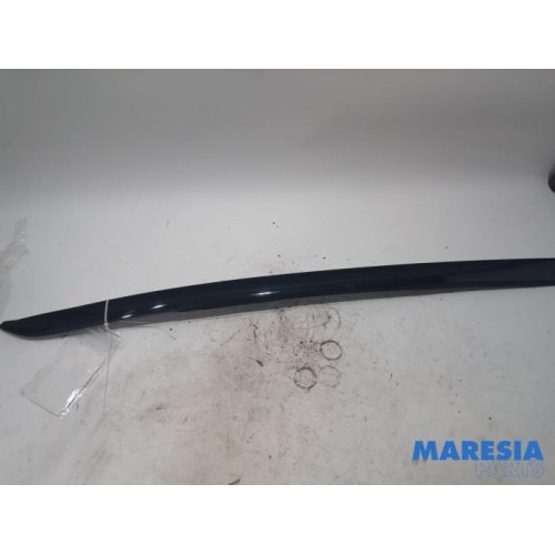 Peugeot - 2008 - Windschutzscheibe blende