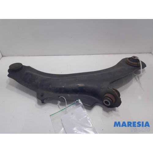 Renault - Grand Scenic - Front lower wishbone, left