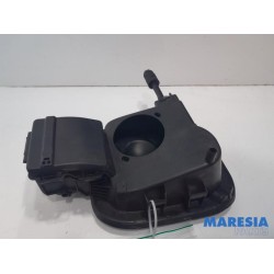 Renault - Captur - Tank Klep