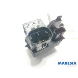 Renault - Captur - Cooling fan resistor