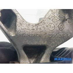 Renault - Captur - Engine mount
