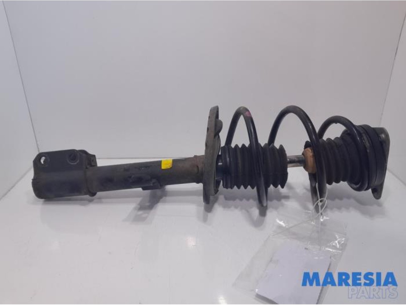 Renault - Captur - Front shock absorber rod, left
