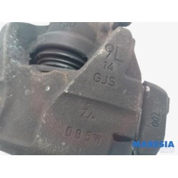 Renault - Captur - Front brake calliper, left