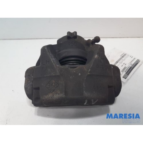 Renault - Captur - Front brake calliper, left