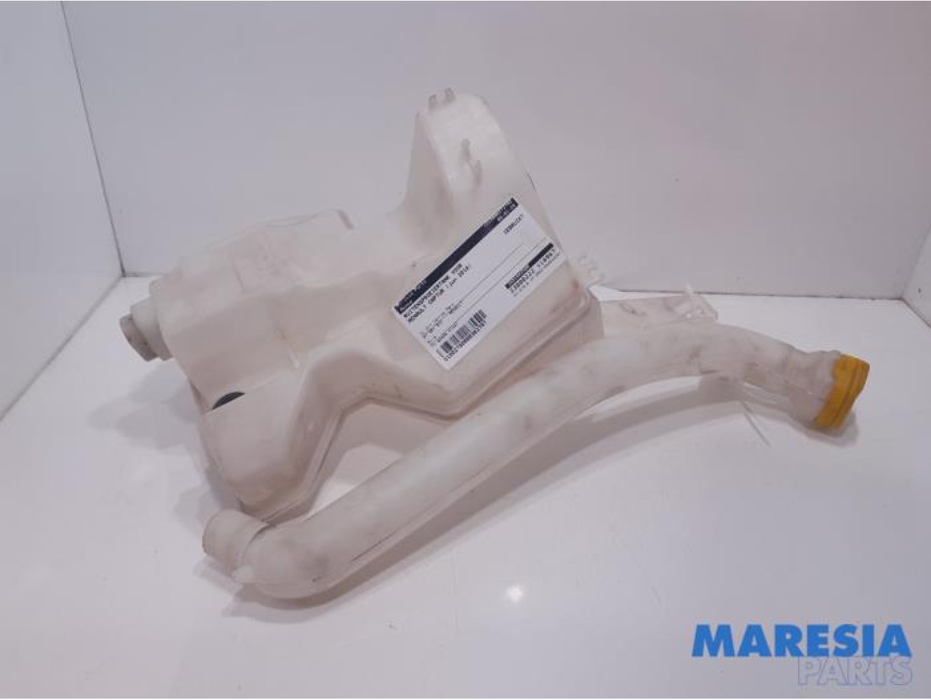 Renault - Captur - Front windscreen washer reservoir