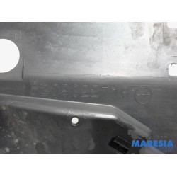 Renault - Captur - Front panel