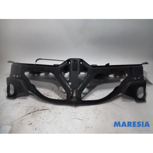 Renault - Captur - Front panel