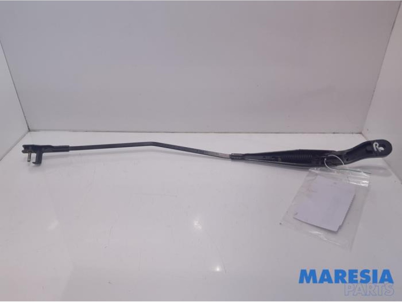 Alfa Romeo - 159 - Front wiper arm
