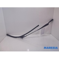 Alfa Romeo - 159 - Front wiper arm