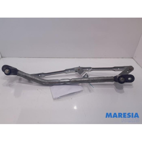 Alfa Romeo - 159 - Wiper mechanism