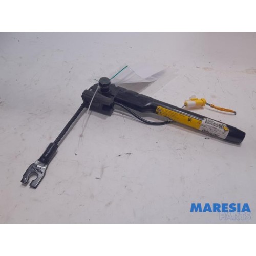 Fiat - 500 - Seatbelt tensioner, right