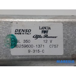 Fiat - 500 - Rear wiper motor