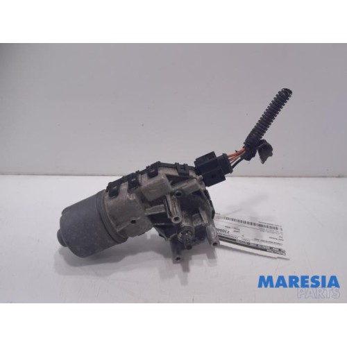 Alfa Romeo - 159 - Front wiper motor