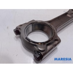Renault - Megane - Connecting rod