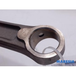 Renault - Megane - Connecting rod