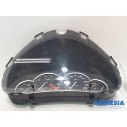 Peugeot - 206 - Instrumentenbrett