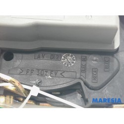 Peugeot - 206 - Deurslot Mechaniek 2Deurs rechts