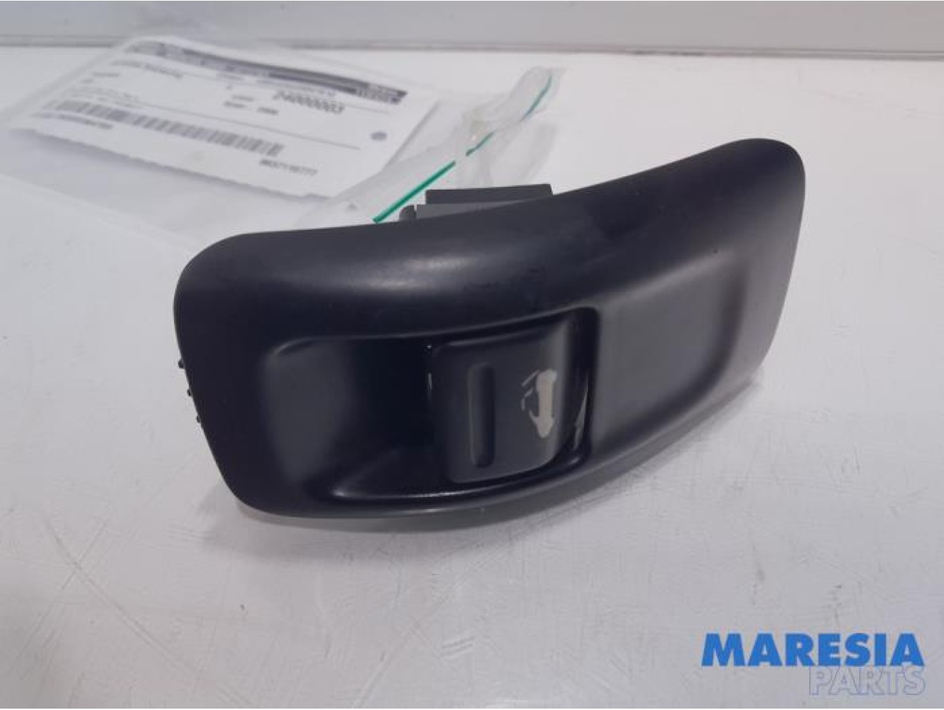 Peugeot - 206 - Commande toit escamotable