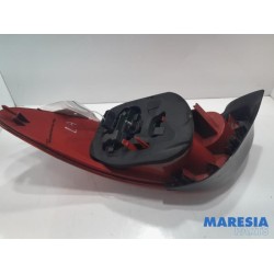 Peugeot - 206 - Achterlicht links