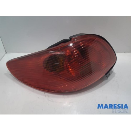 Peugeot - 206 - Achterlicht links