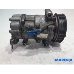 Peugeot - 206 - Air conditioning pump