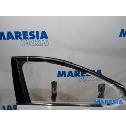 Peugeot - 208 - Front door 4-door, right