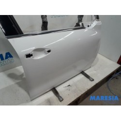 Peugeot - 208 - Front door 4-door, right