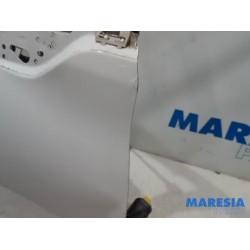 Peugeot - 208 - Front door 4-door, right