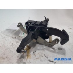 Renault - Clio - Gearbox mechanism