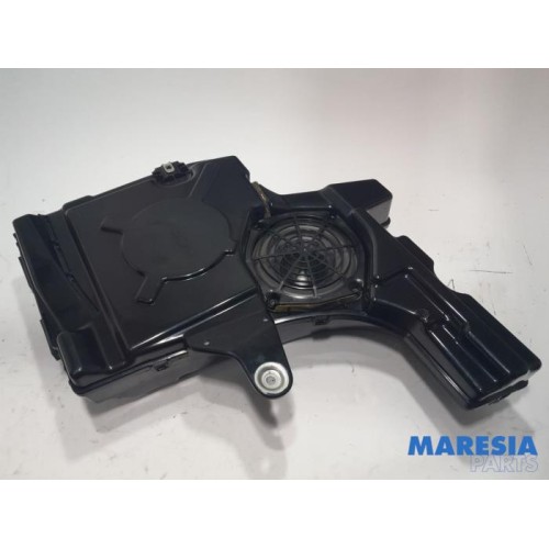 Alfa Romeo - 159 - Subwoofer