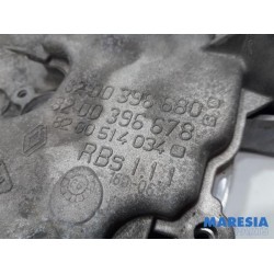 Renault - Laguna - Nokkenashuis