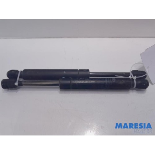 Alfa Romeo - 159 - Set Gasdempers Achterklep