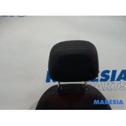 Peugeot - 208 - Stoel links
