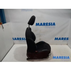 Peugeot - 208 - Stoel links