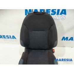 Peugeot - 208 - Sitz rechts