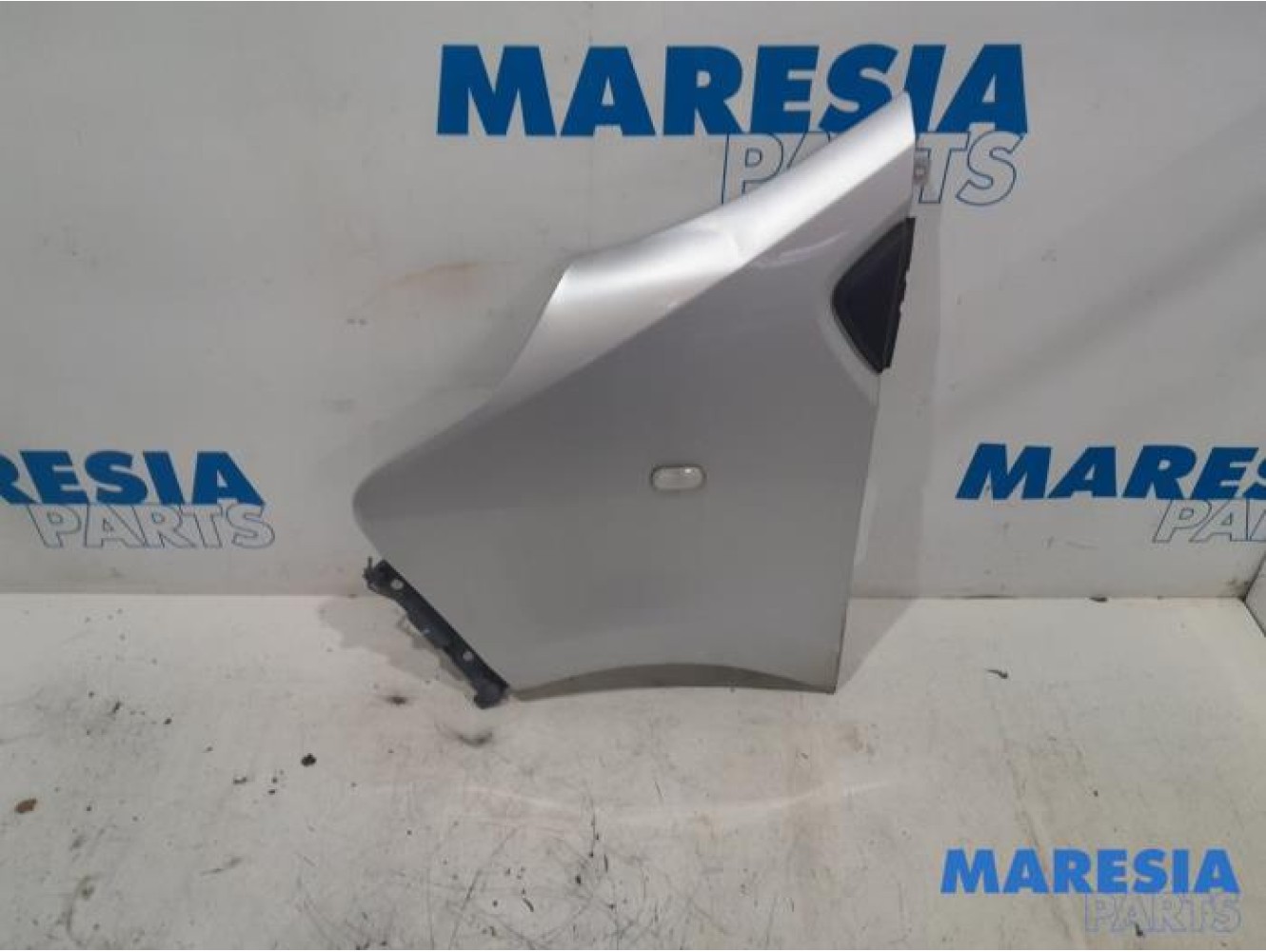 Fiat - Talento - Front wing, left