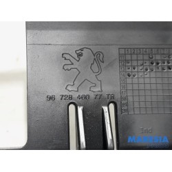 Peugeot - 208 - Regelunit Multi Media