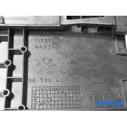 Peugeot - 208 - Middle console