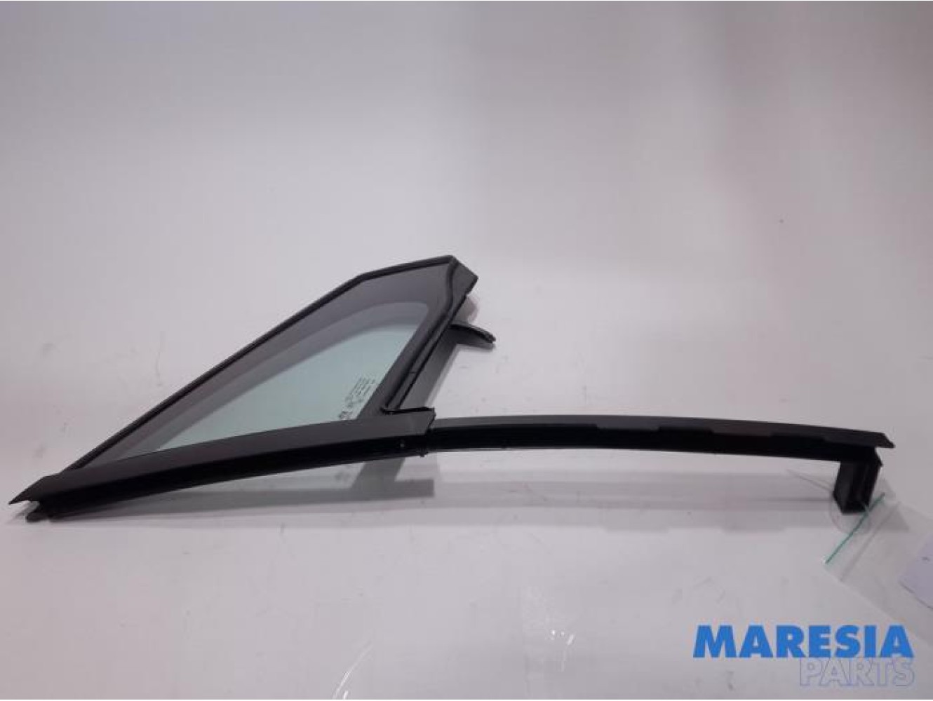 Peugeot - 208 - Quarter light, front right