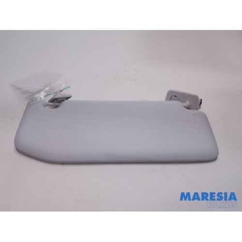 Peugeot - 208 - Sun visor
