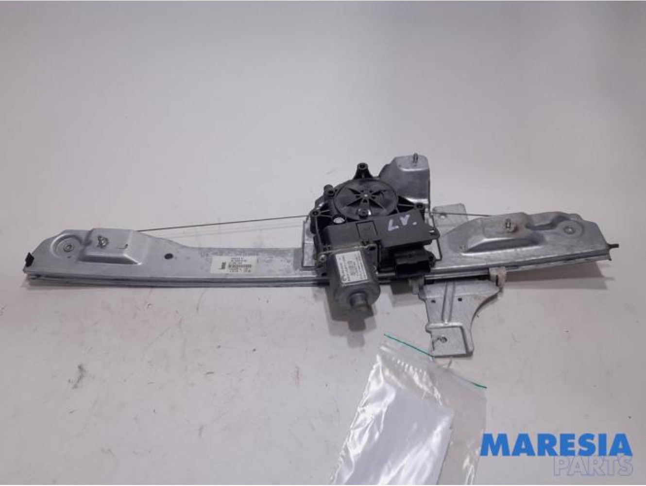 Peugeot - 208 - Fenstermechanik 4-türig links vorne