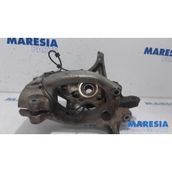 Renault - Megane - Knuckle, front right